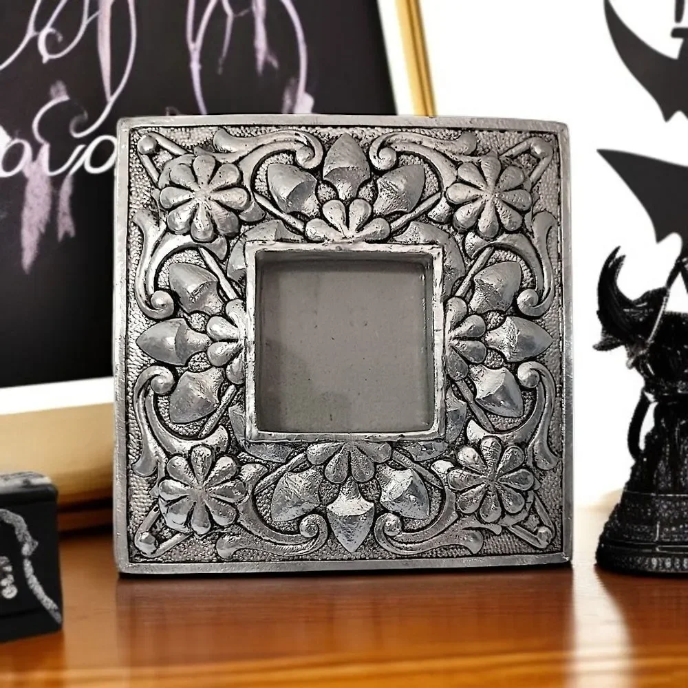 Vintage Ornate‎ Resin Picture Photo Frame Silver Tone Floral Scroll 6x6 Medieval